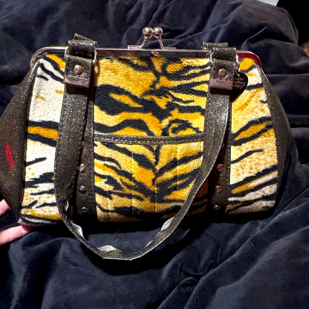 Diabla 66 Tiger Large Kisslock Handbag. Lightly used.